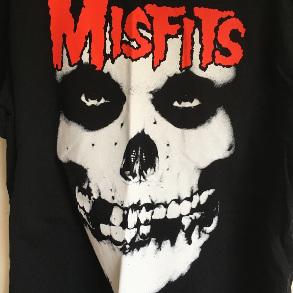 Misfits Cotton Skull Graphic Tee - Picture 2 of 5